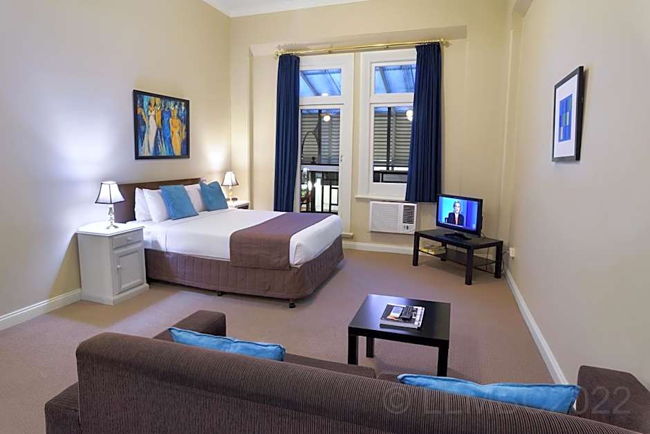 Adelaide Mansions Serviced Apartments