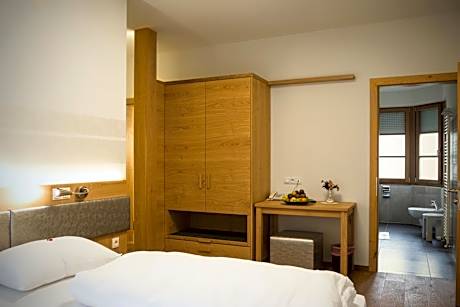 Twin/Double room single use