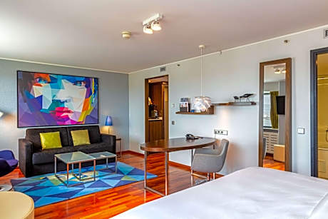 Suite with Old Town View