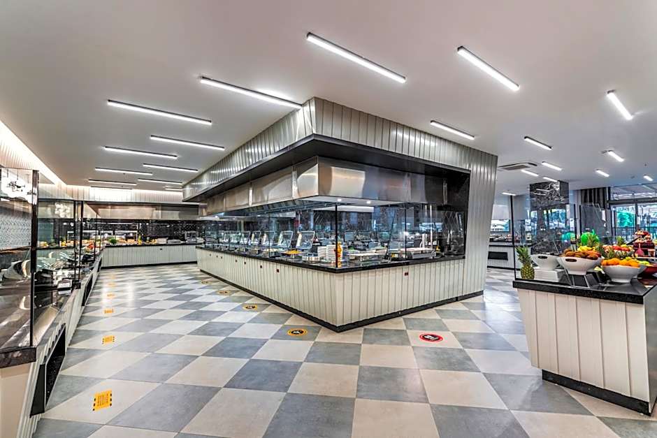 Arnor De Luxe Hotel & Spa