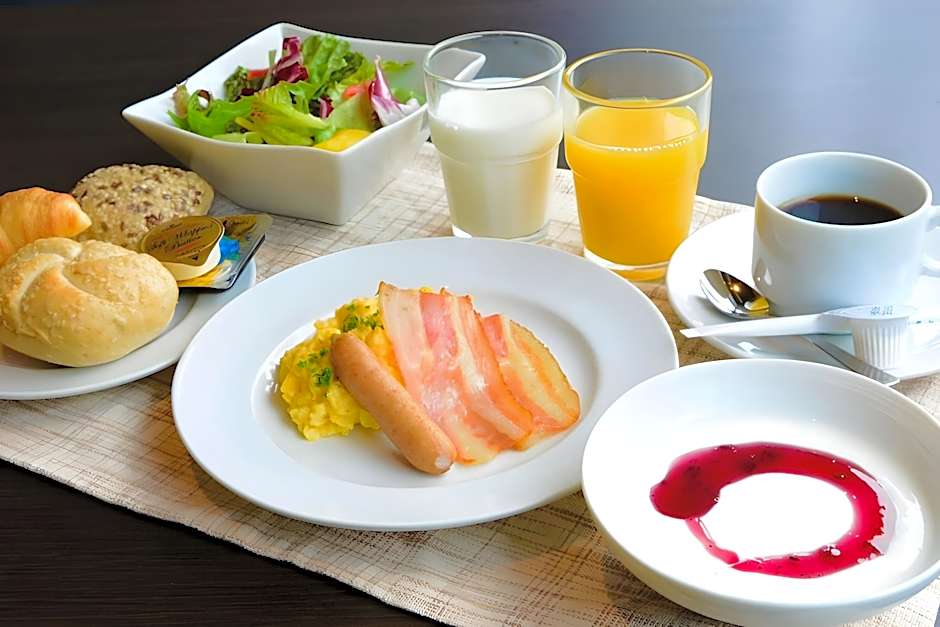 Ueda Ekimae Royal Hotel