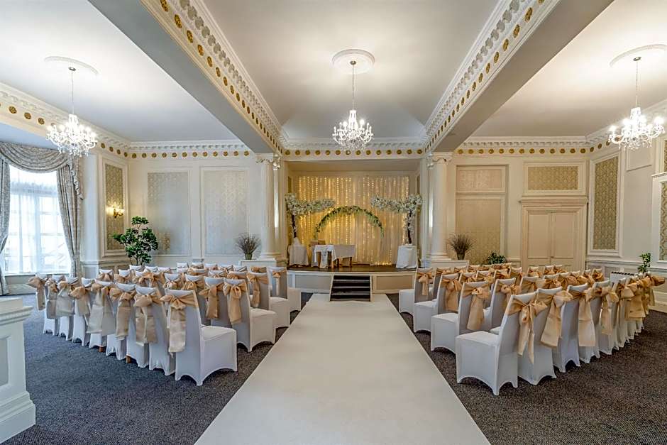 The Grand Burstin Hotel