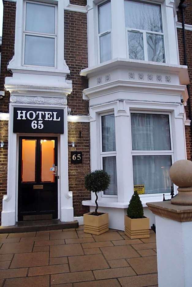 Hotel 65