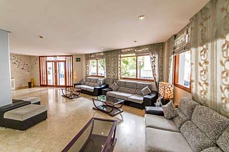 Studio with Balcony and Sea View