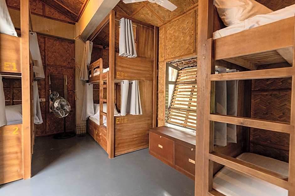 The Circle Hostel La Union