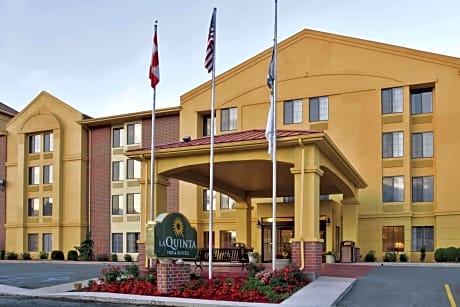 La Quinta Inn & Suites/New River Gorge National Park