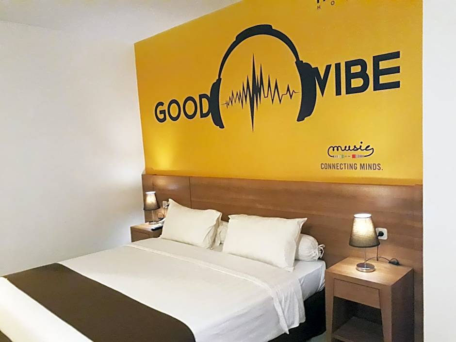 Front One Hotel Pamekasan Madura