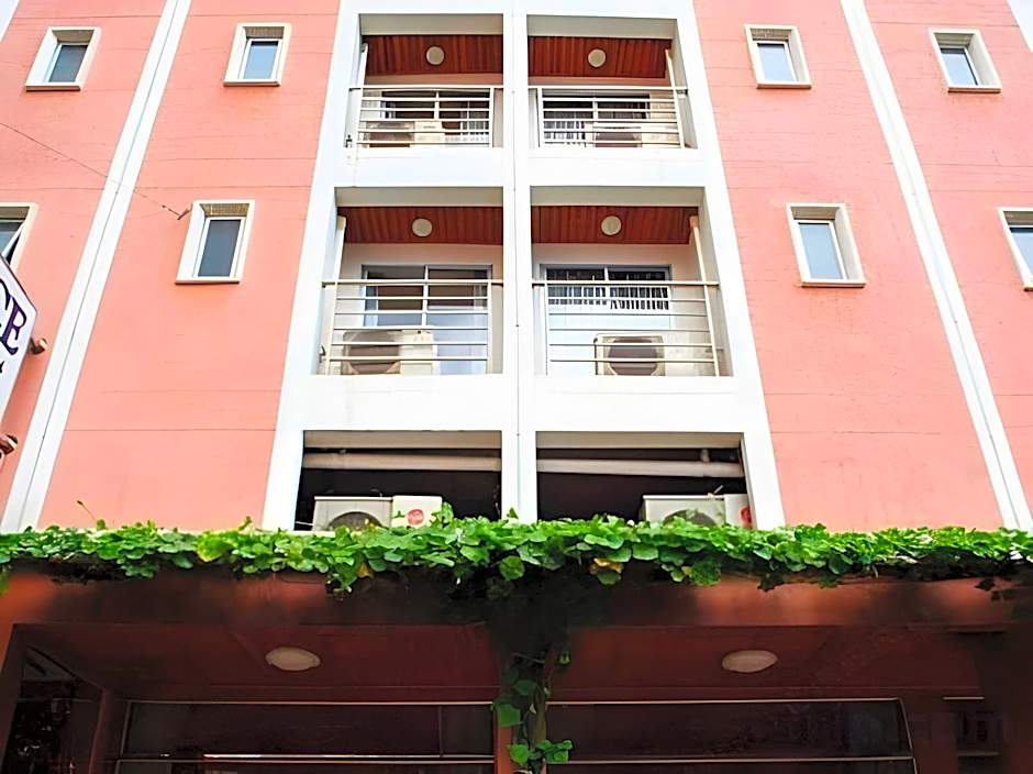 KC PLACE HOTEL SRINAKARIN