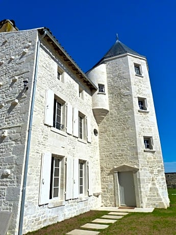 Logis de Pierre Levée
