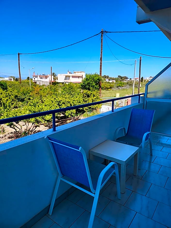 Pyrgos Hotel Apartments