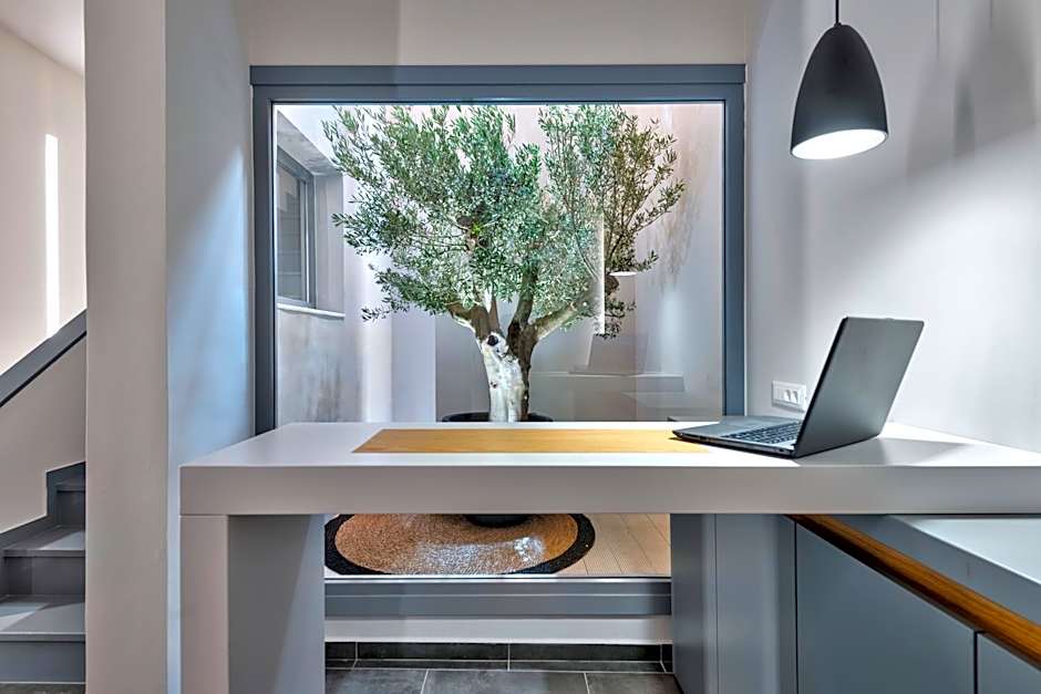 Naves Suites