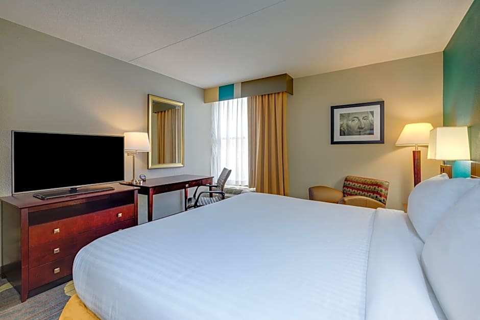 Holiday Inn Express Washington DC East- Andrews AFB By IHG