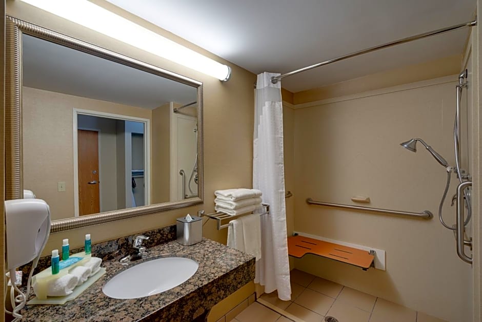 Holiday Inn Express Charles Town By IHG