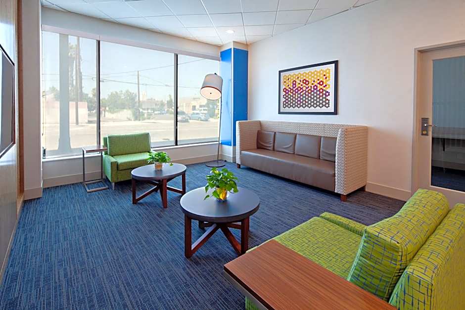 Holiday Inn Express Los Angeles LAX Airport By IHG