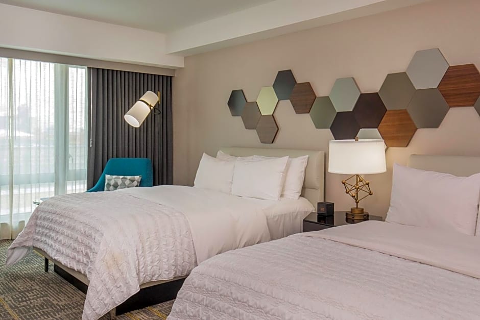 Le Meridien Boston Cambridge