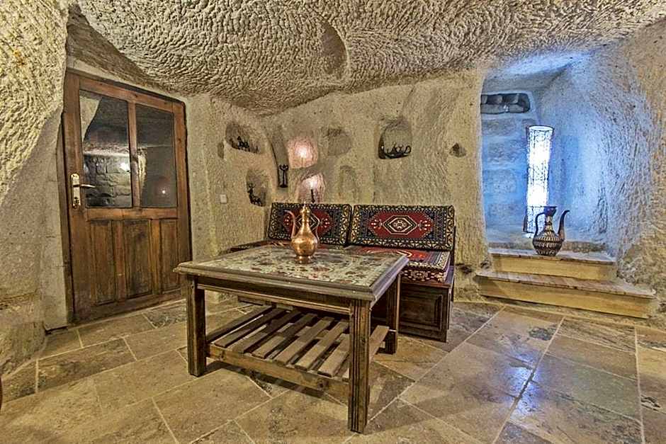 Antique Terrace Suites