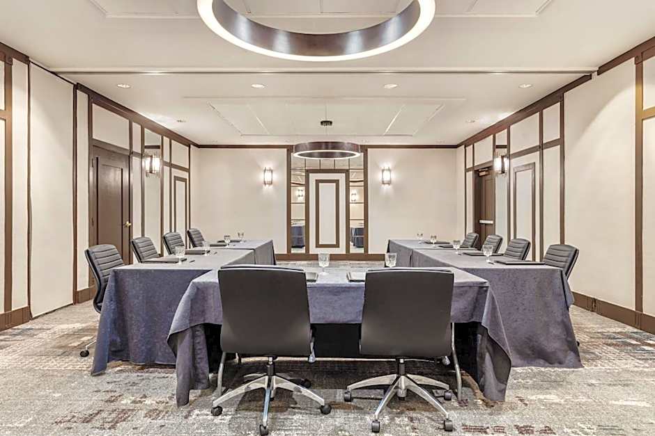 Delta Hotels by Marriott Burlington
