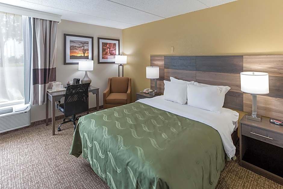 Quality Inn & Suites Plattsburgh