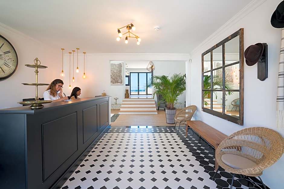 La Concha Boutique Apartments - Adults Only