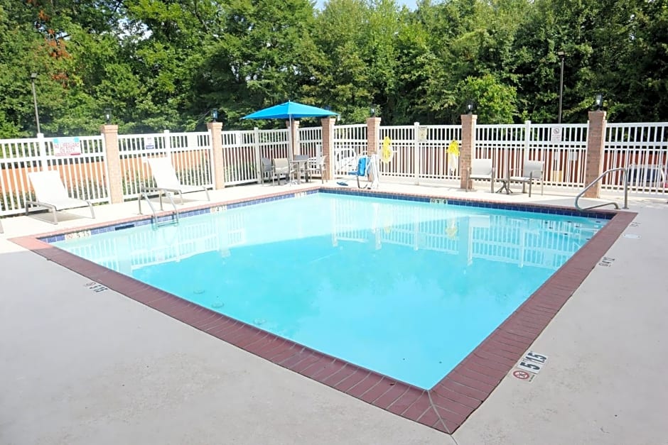 Holiday Inn Express Baton Rouge North By IHG