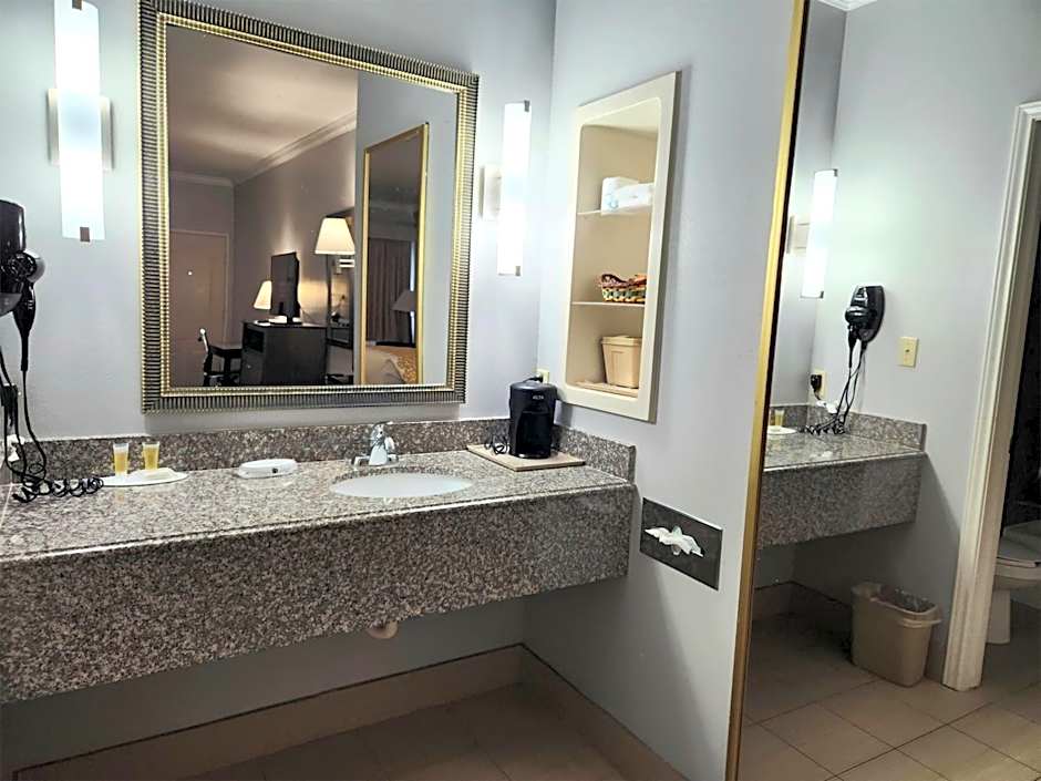 Days Inn by Wyndham Robstown