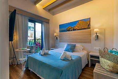 Single Room (No Balcony)