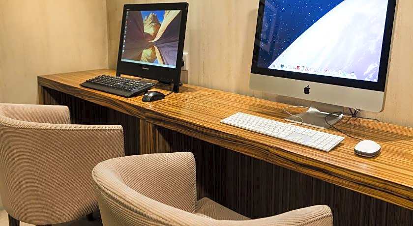 Gloucester Luk Kwok Hong Kong