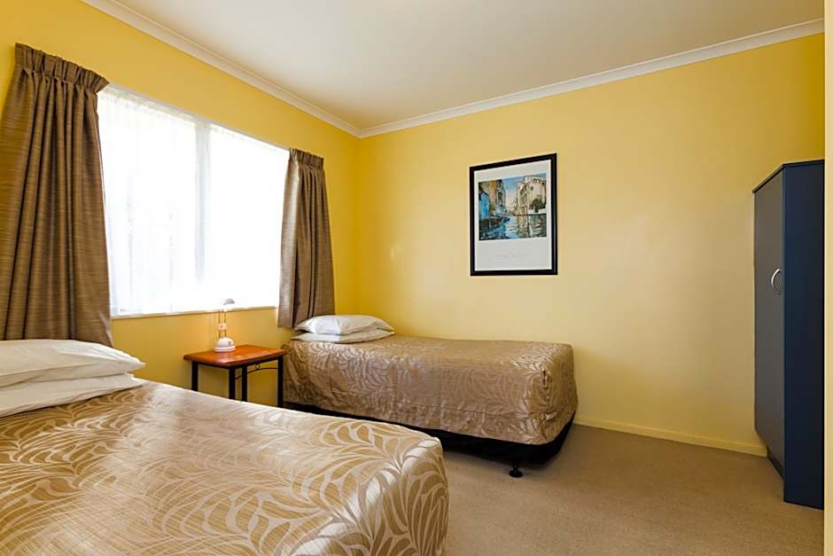 Elliotts Kapiti Coast Motor Lodge