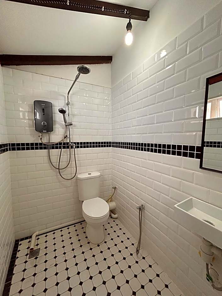 New Great Shanghai Female Hostel