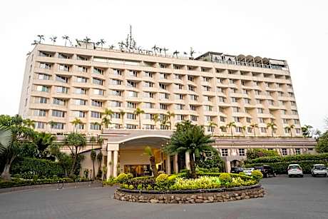 Sayaji Hotel