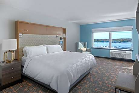 Premium King Room with Ocean View