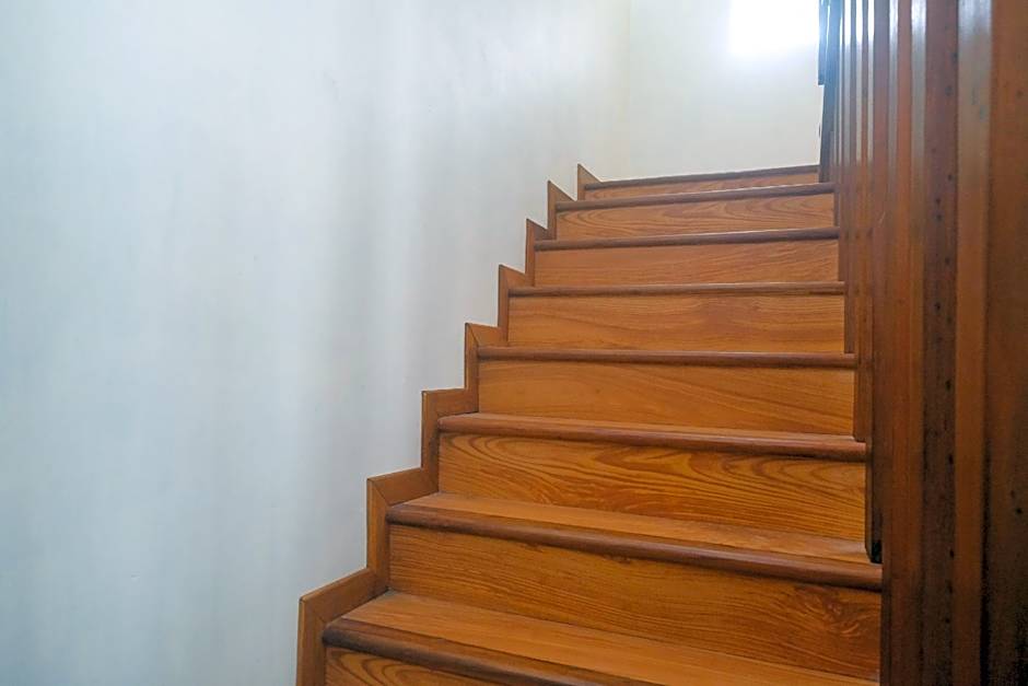 RedDoorz @ Gentan Raya by Joglomas