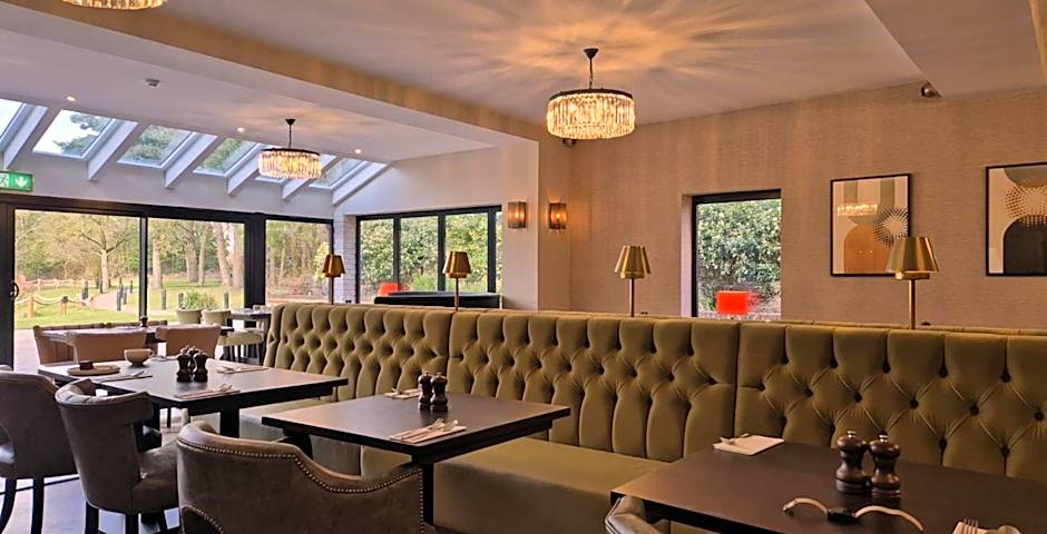 Great Hallingbury Manor