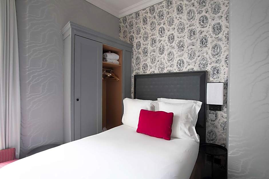 Maison Astor Paris Curio Collection by Hilton