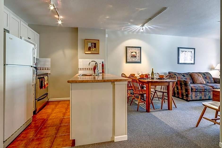 Town Plaza Suites by Golden Dreams