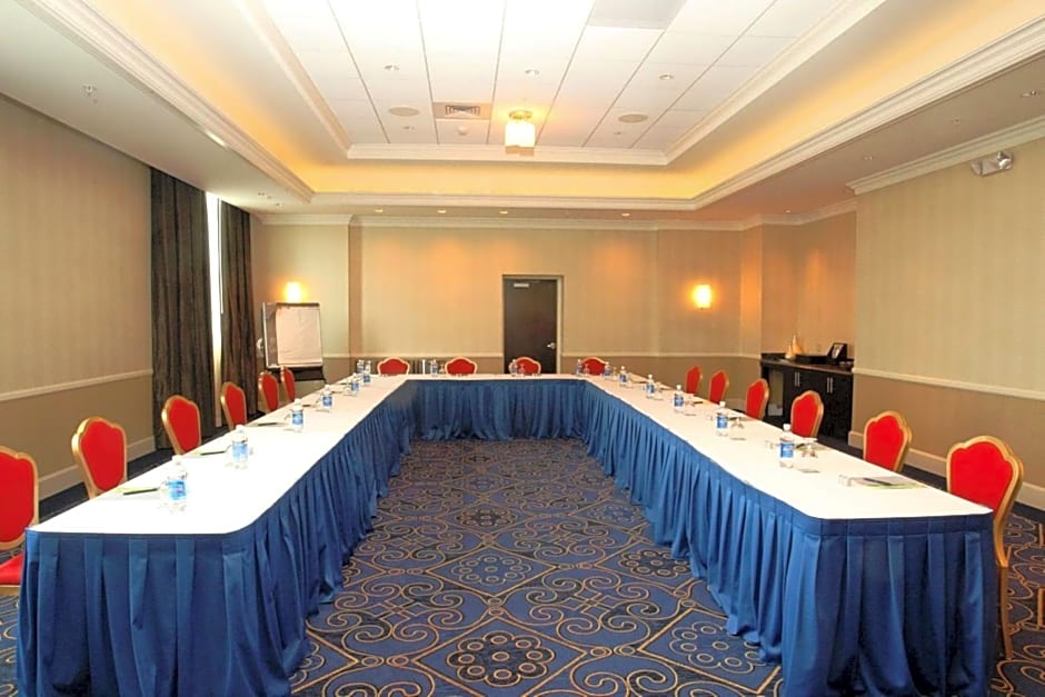 Hilton Richmond Hotel & Spa Short Pump Reservations Center