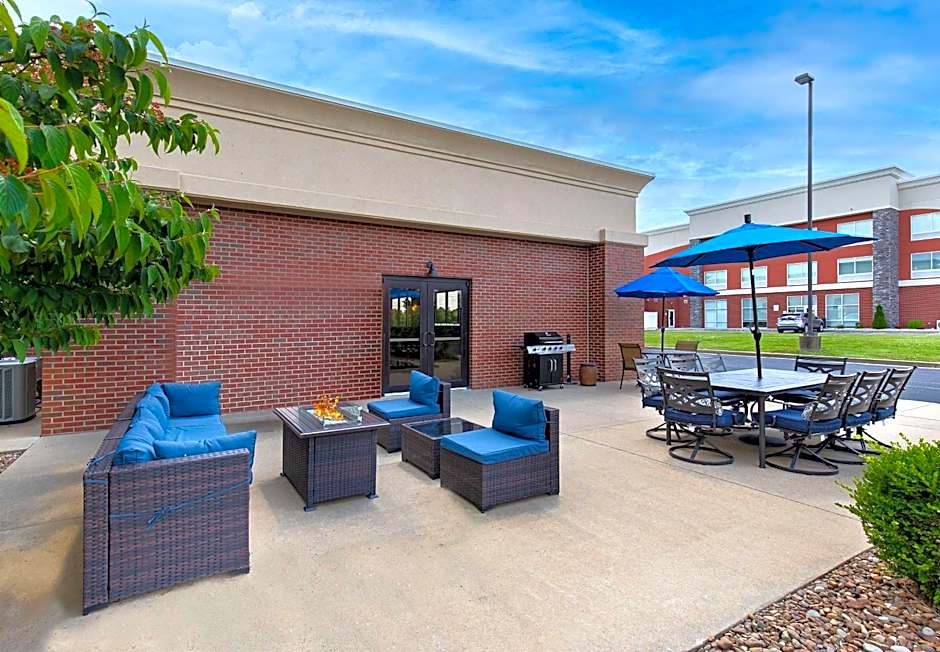 Hampton Inn By Hilton & Suites Madisonville
