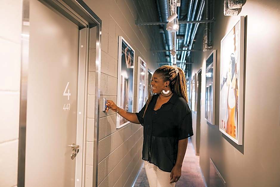 Campus House by Larsen