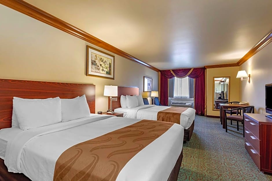 Quality Inn and Suites Denver Airport - Gateway Park