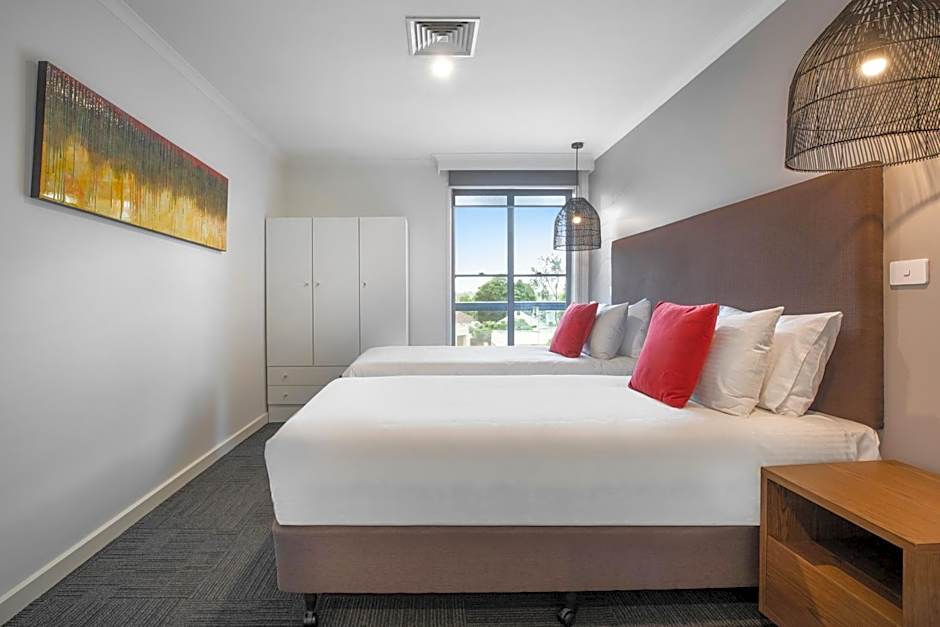 Nightelier Doncaster