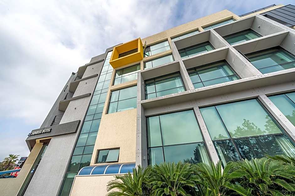 Sunrise Hotel Jungmun