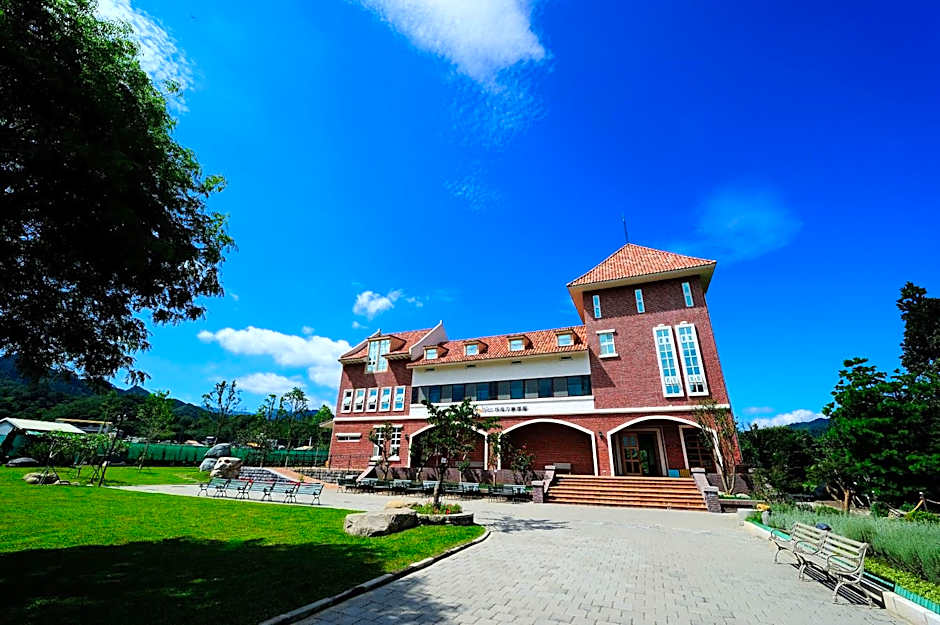 Schokolake Country House