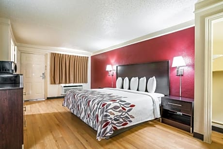 Deluxe King Room Non-Smoking