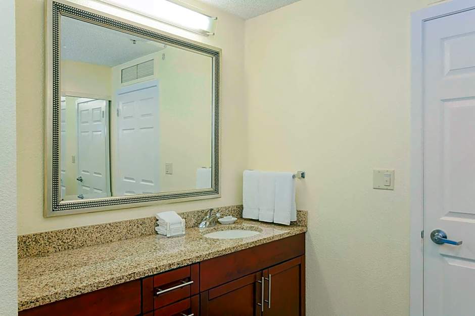 Residence Inn by Marriott Bakersfield