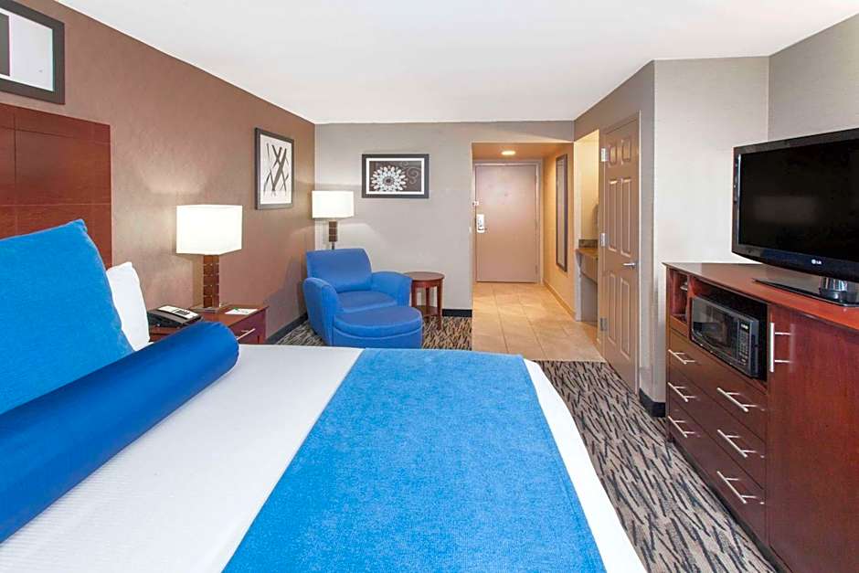Wyndham Garden Elk Grove Village / O'Hare