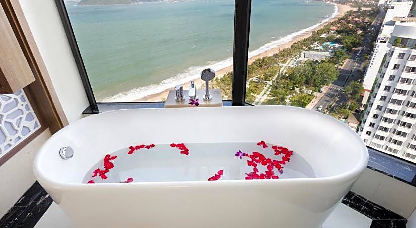 Comodo Nha Trang Hotel