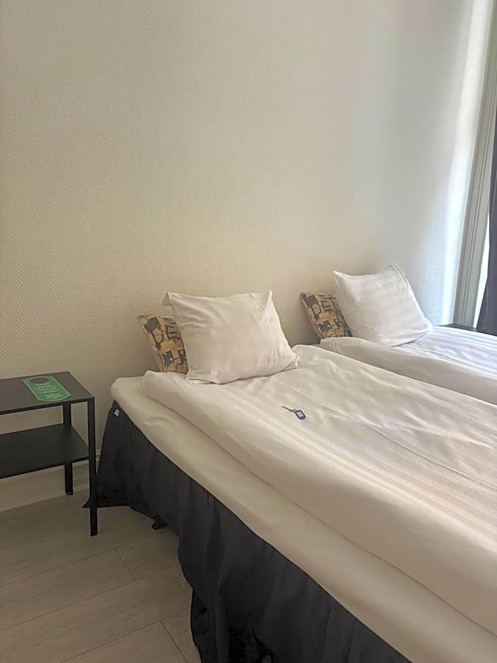 Hotel Lemonade