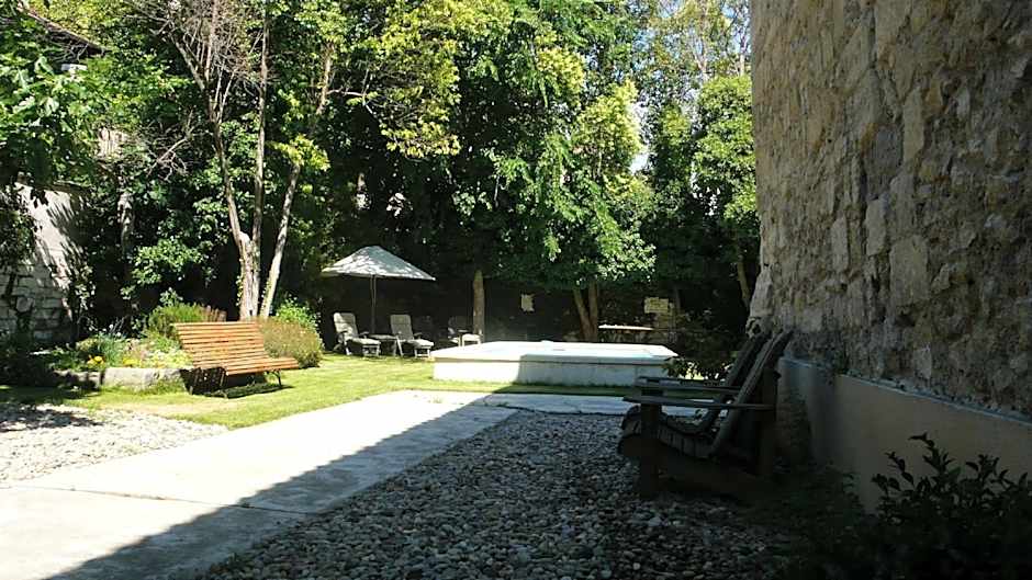 L'Observance Bed & Breakfast