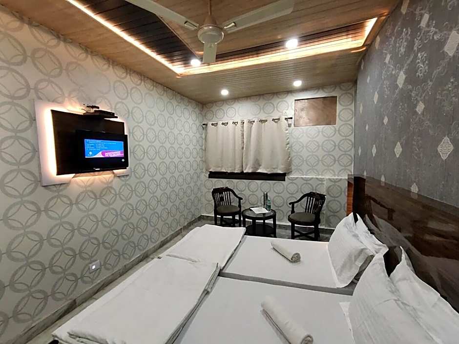 Shivratri Guest House Hotels – Varanasi, VA