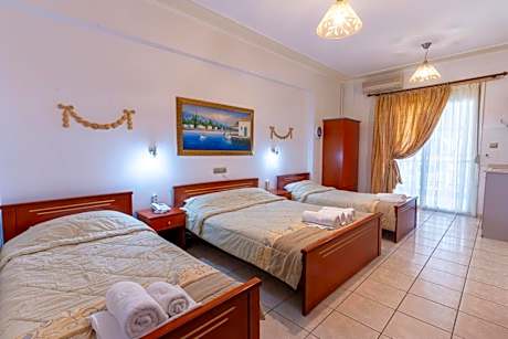 Classic Quadruple Room